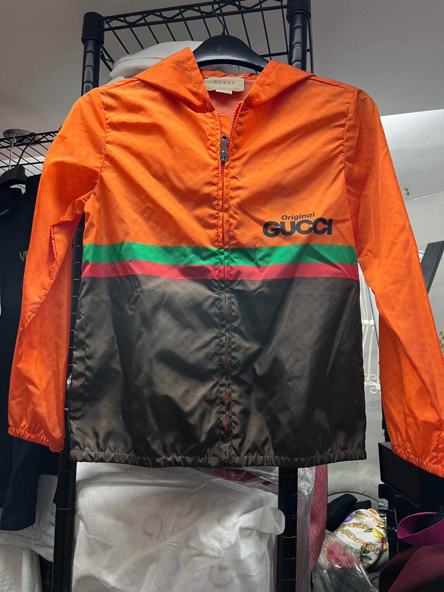 Áo gió kid Gucci cam- 8y