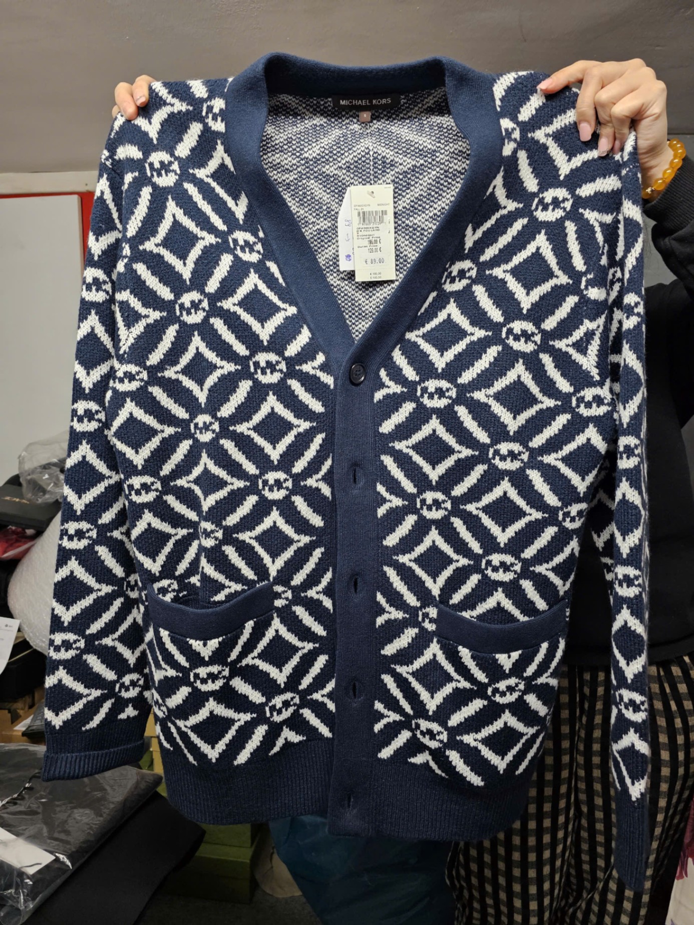 Cardigan nam MK trắng xanh