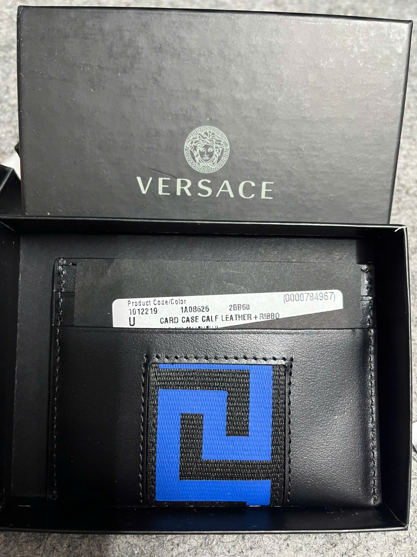 Card holder VS