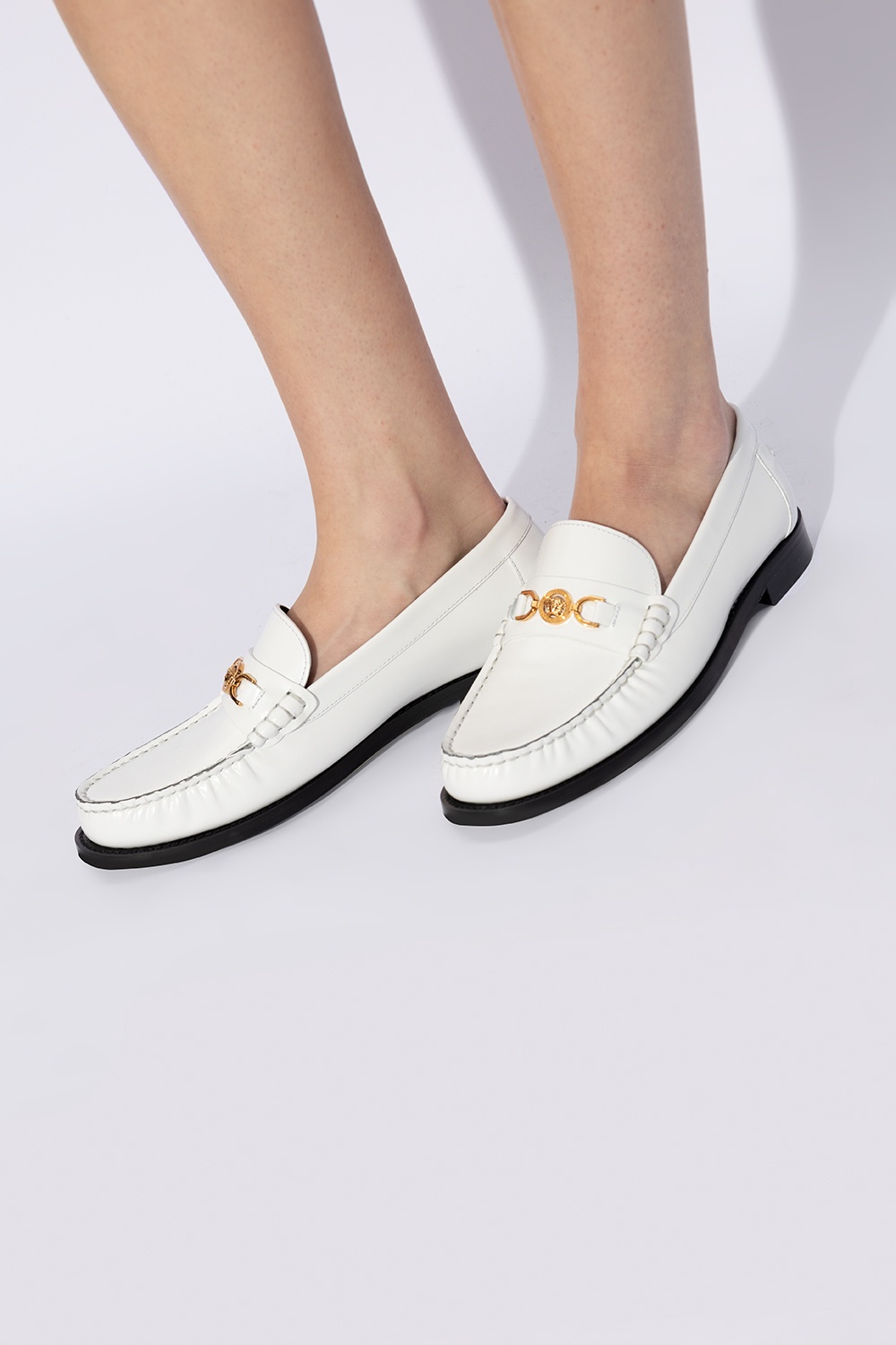 Loafers VS trắng nữ logo vàng _ 1A08773