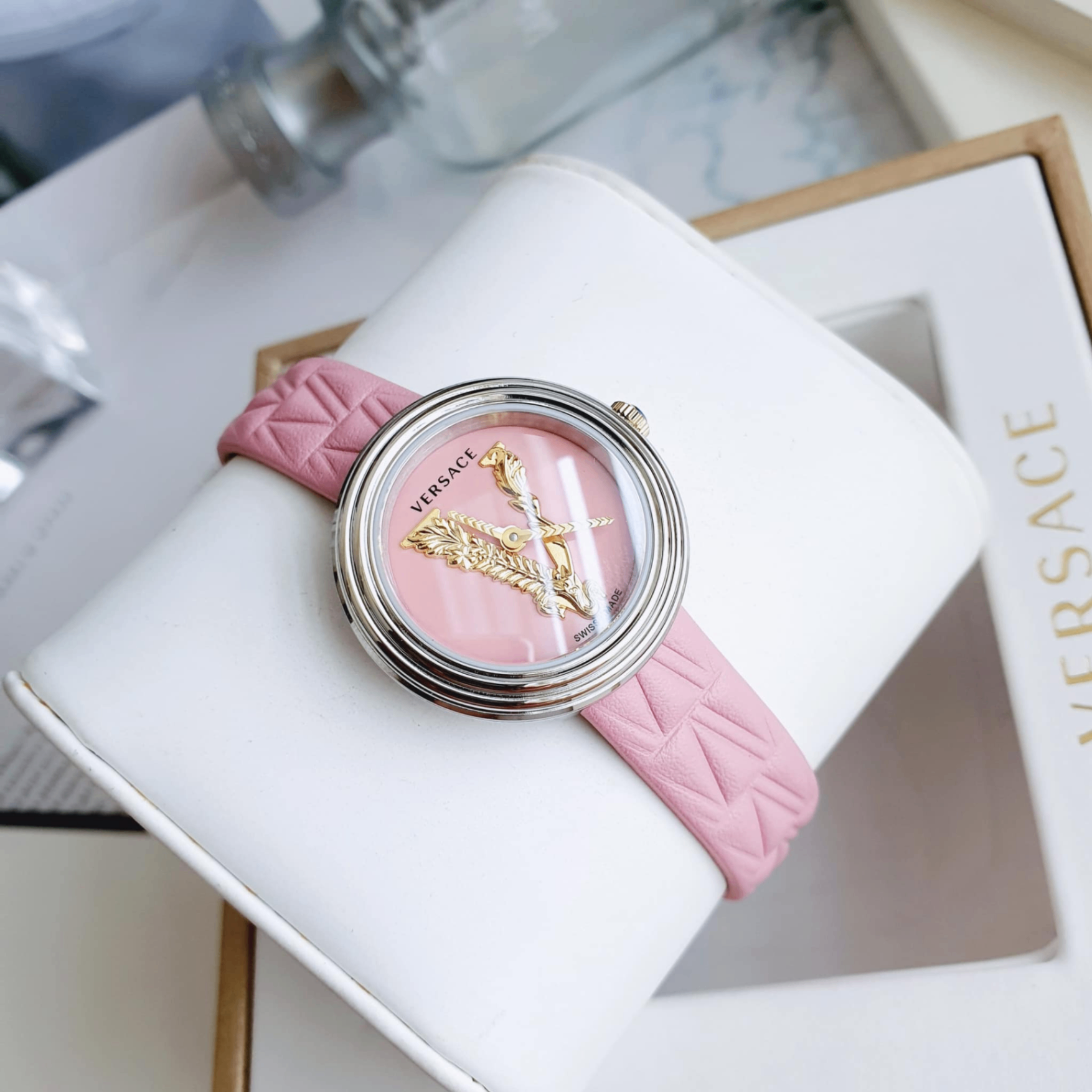 Đồng hồ dây hồng Versace - V- VET301021