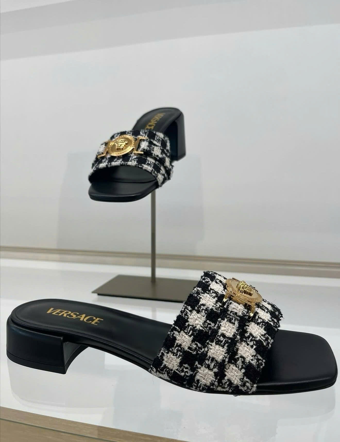 DÉp VS quai dạ tweed đen pha trắng đế 2.5 phân 1A15954