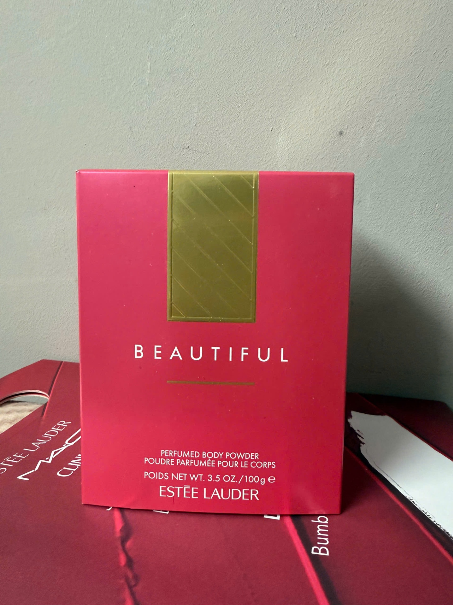 Phấn thơm dưỡng thể Estee Lauder