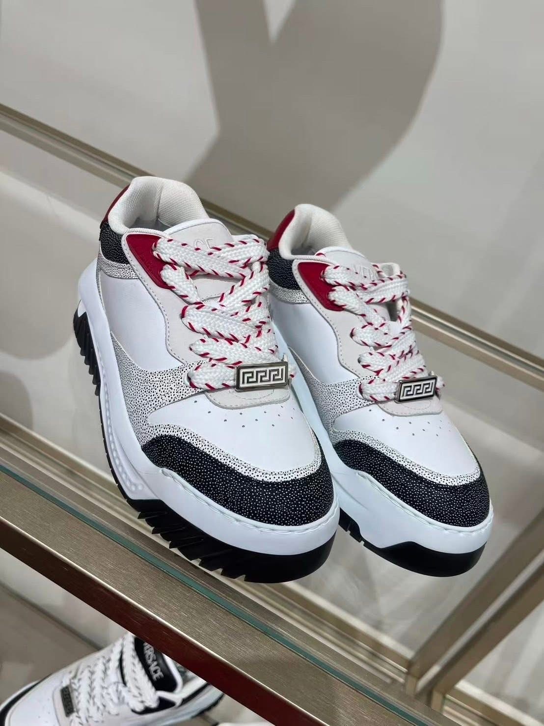 Sneaker nam VS Phối màu gót đỏ, dây bản to (6cm) - 1A12170