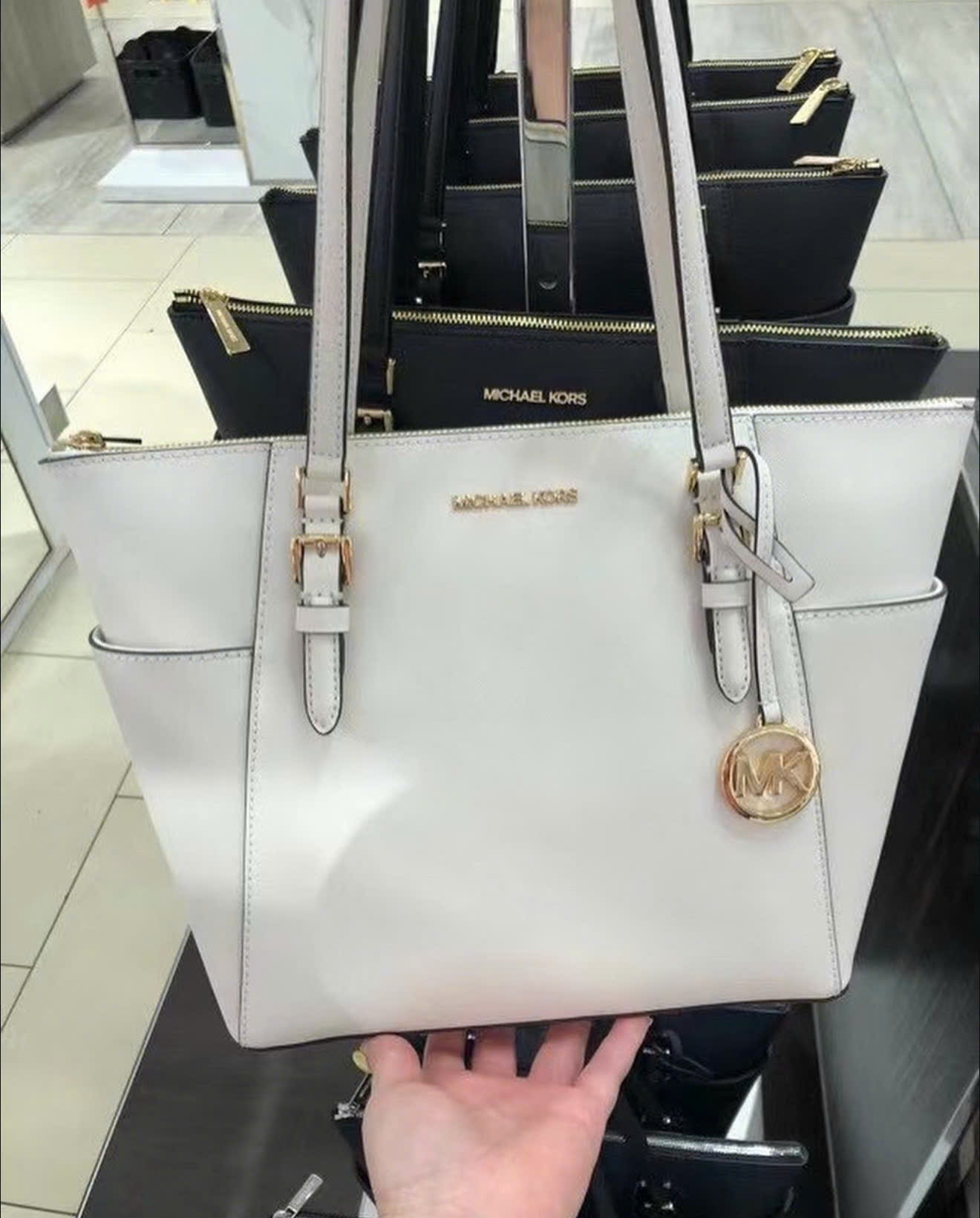 Túi Shopper MK màu trắng, logo trơn + charm vàng - 35T0GCFT7L -37/27x25x11#