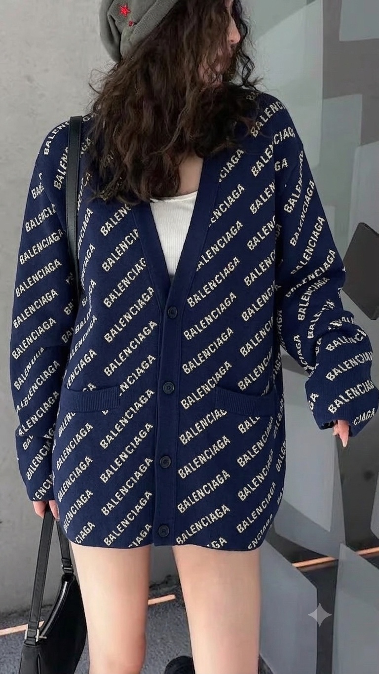 Áo cardigan Balenciaga xanh navy full logo - SNV - 733891