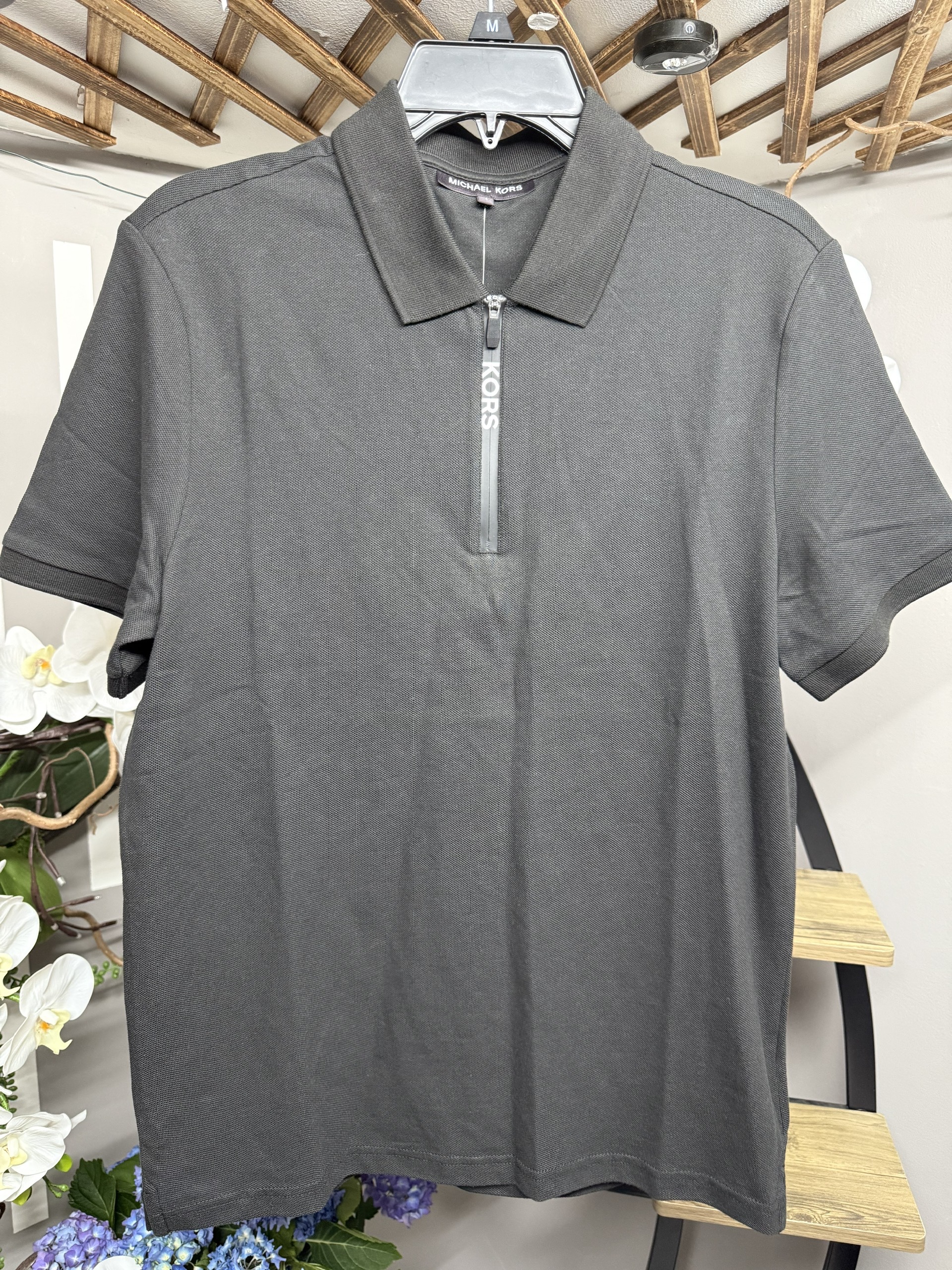 Áo polo nam MK đen cổ khoá kéo
