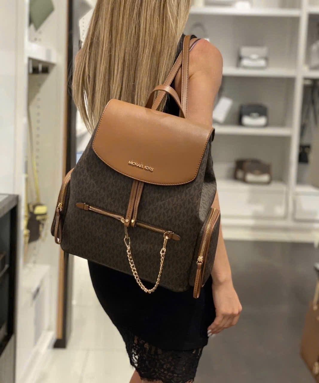 Balo MK Jet set item nâu full logo - 35T1GTTB6B - KT: 19/24*27*11