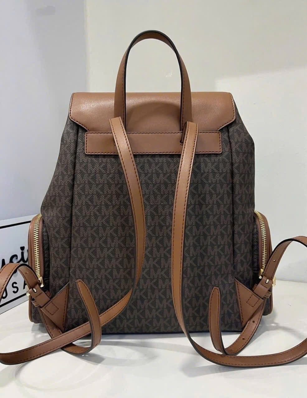Balo MK Jet set item nâu full logo - 35T1GTTB6B - KT: 19/24*27*11