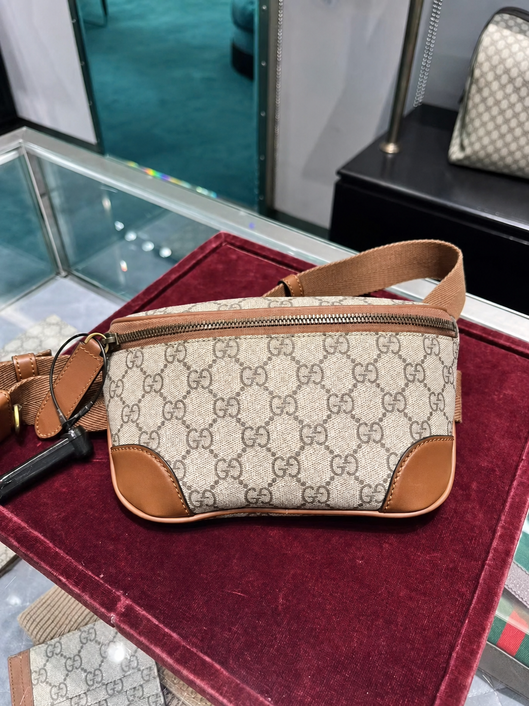 Belt bag GG nâu full logo viền da 821165