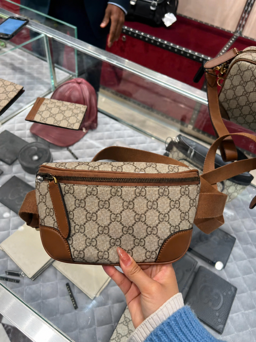 Belt bag GG nâu full logo viền da 821165