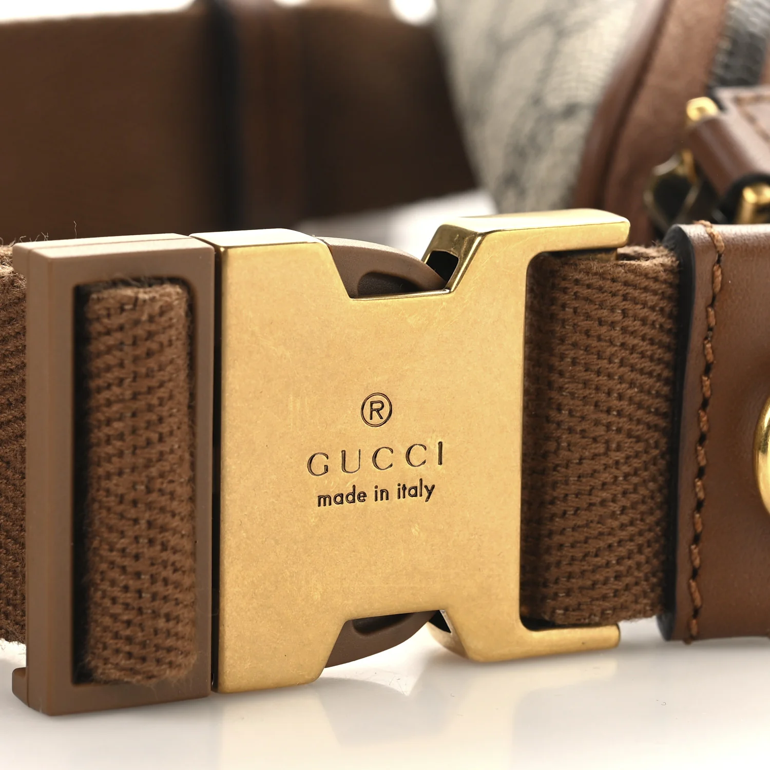 Belt bag GG nâu full logo viền da 821165