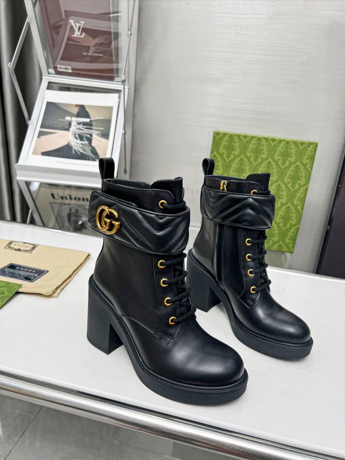 Boot GG strap matelasse đen logo vàng - cao 9p mũi 2p - SNV - 719849
