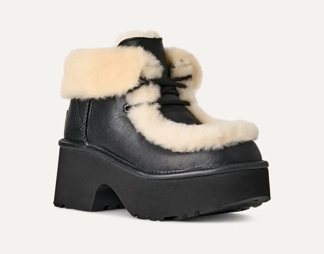 Boot UGG esmee lace up viền lông be - màu đen - chịu lạnh đến âm 20độ - có thể đi tuyết, mưa nhẹ vừa