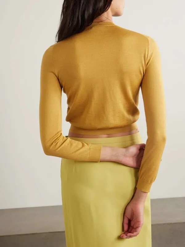 Cardigan GG màu vàng khuy hình hoa - 820164