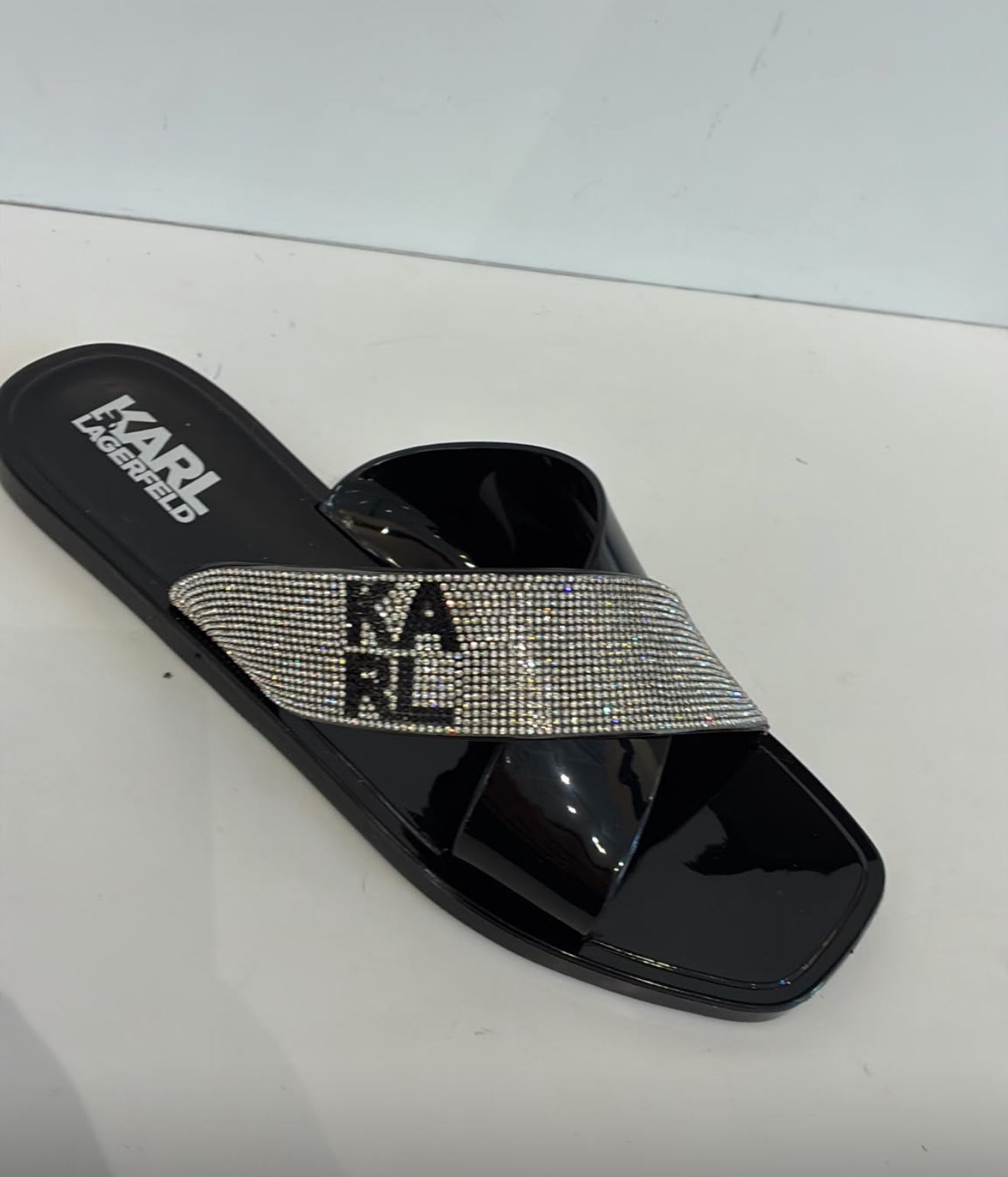 Dép karl đen quai đính đá - KL98004S