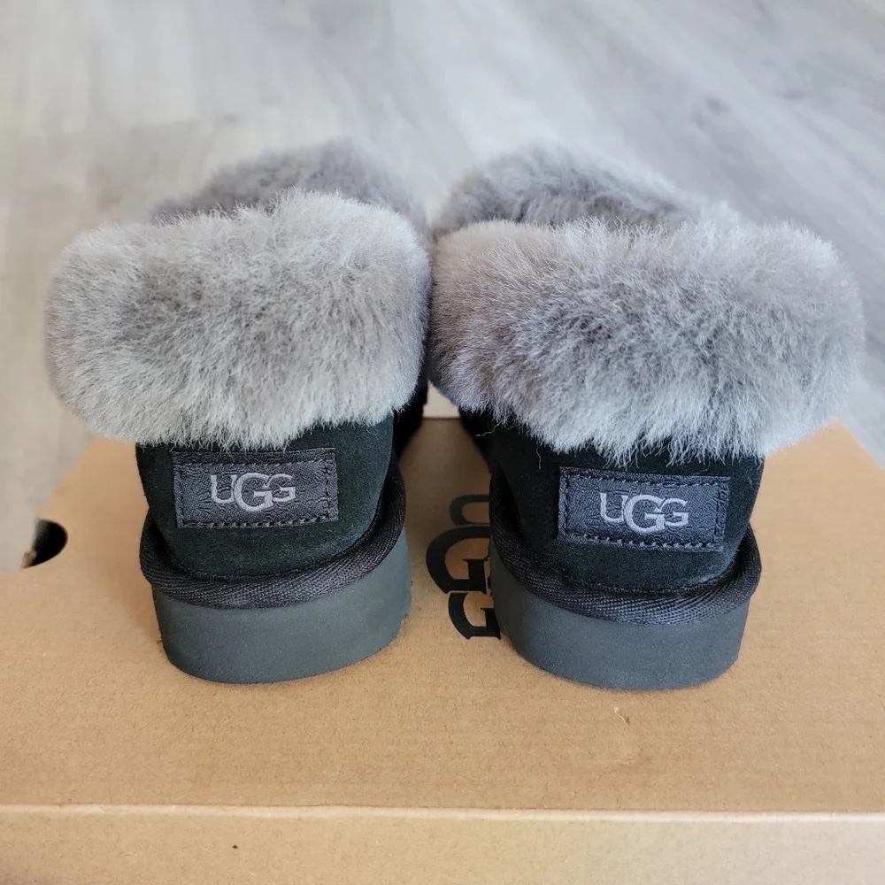 Giày UGG NTA viền lông xám - màu đen