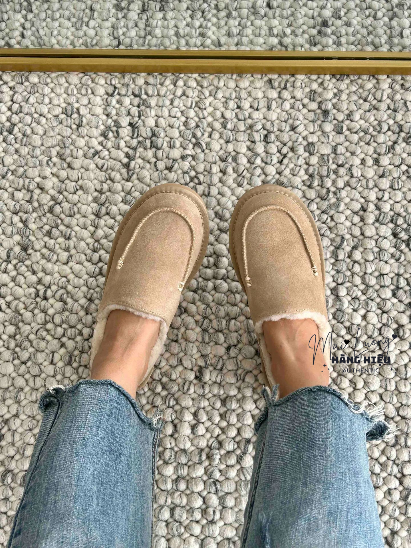 Giày UGG loria pull on màu be kem