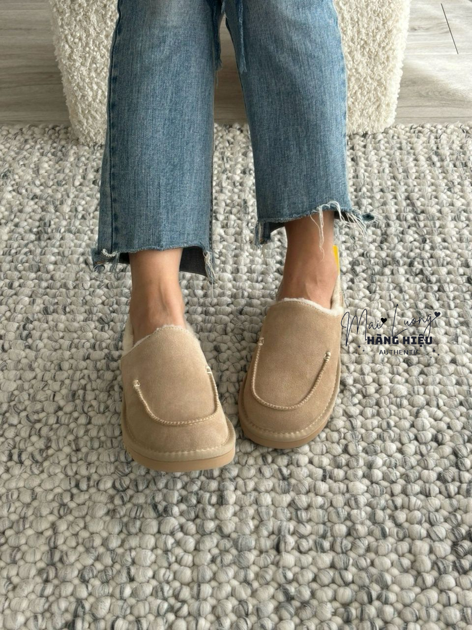 Giày UGG loria pull on màu be kem