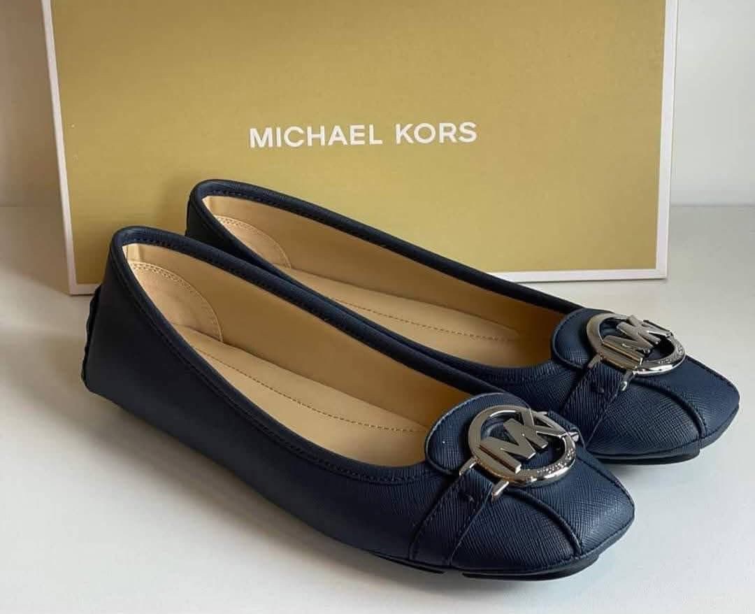 Giày búp bê MK xanh navy logo bạc - 49F9FUFR3L