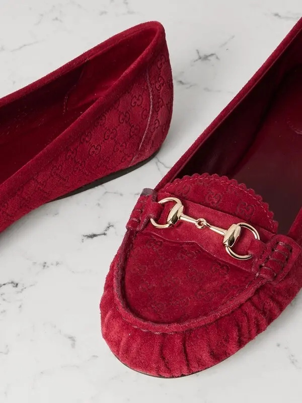 Loafer GG da lộn màu đỏ mận logo horsebit - 821222