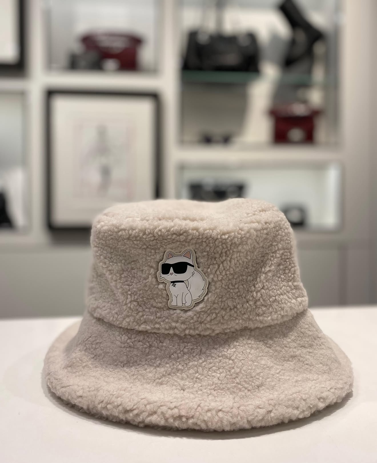 Mũ Karl textured bucket - trắng ngà - AWW33023