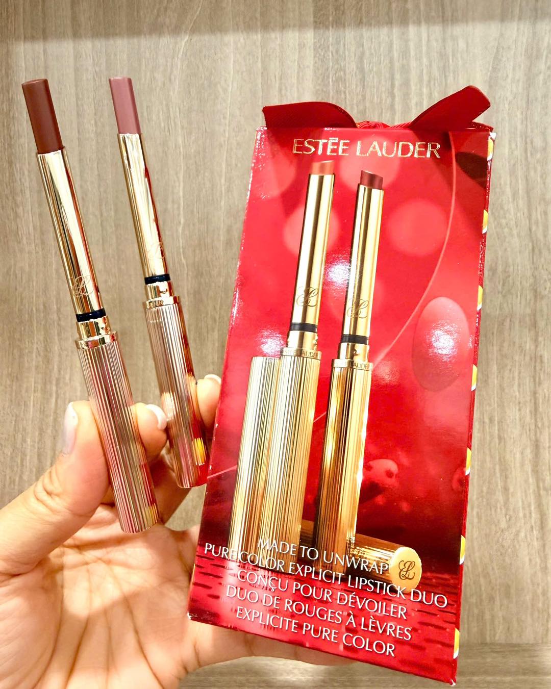 Sét 2 son estee lauder Made to unwrap màu A55