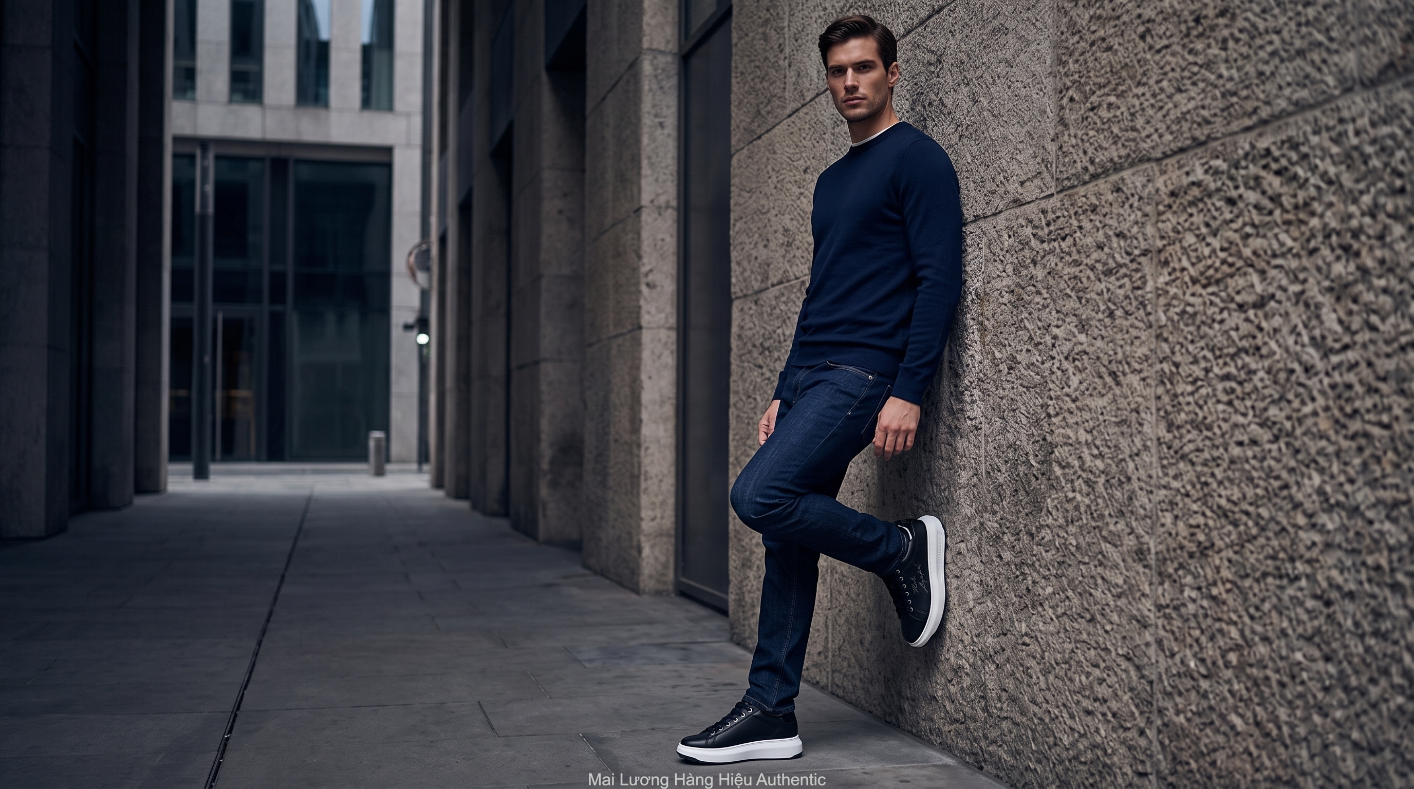 Sneaker Karl nam đen đế trắng logo chữ ký - KLL95725