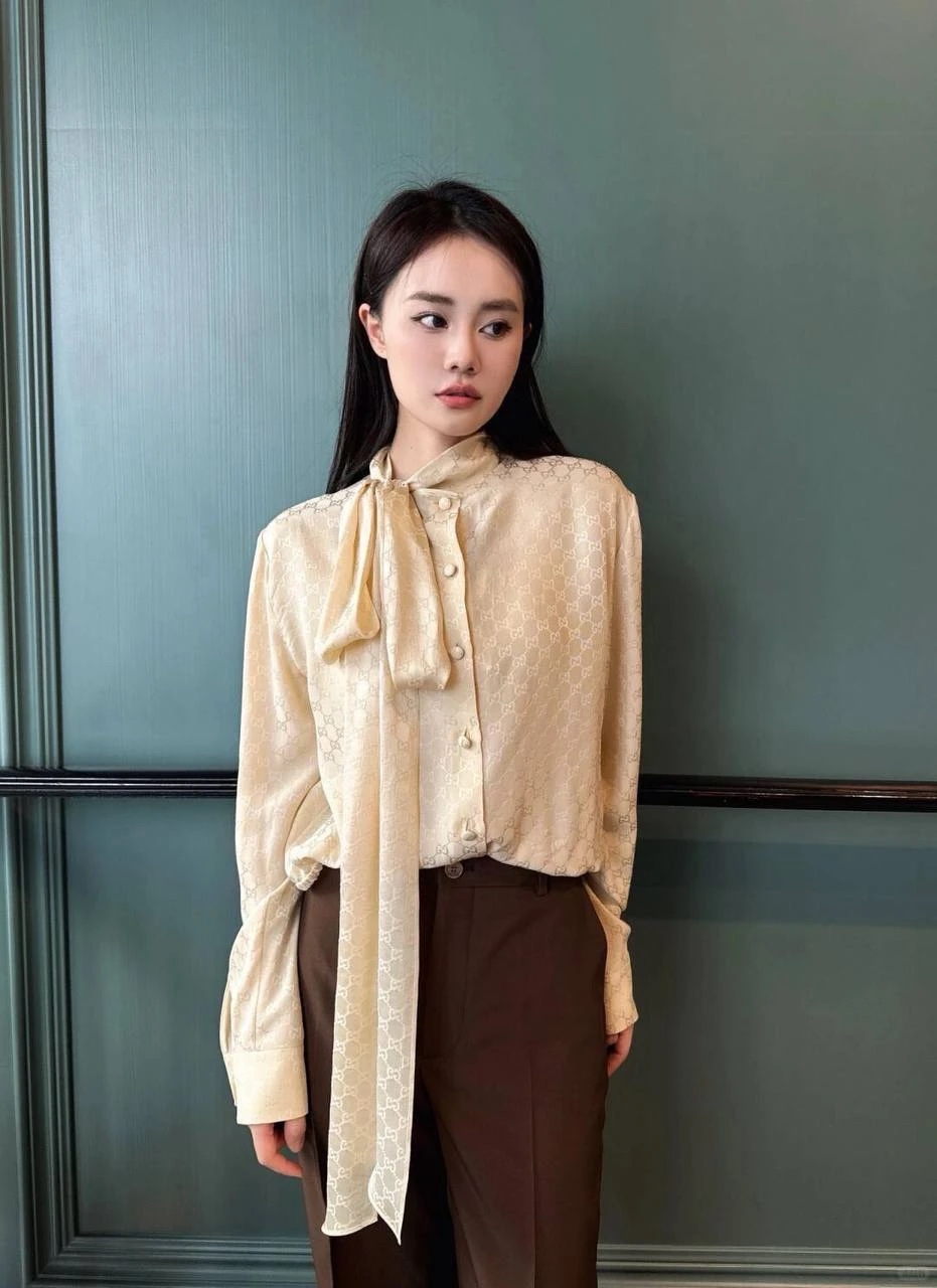 Sơ mi lụa GG vàng full logo - SNV - 848566