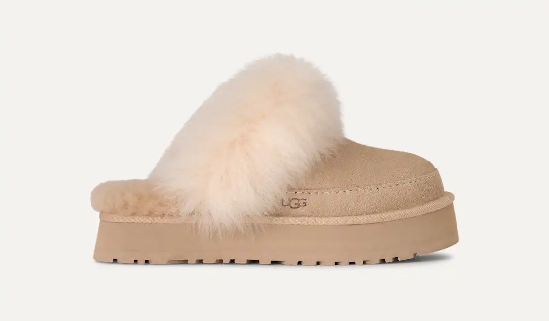 Sục UGG Disquette chalet viền lông màu be kem