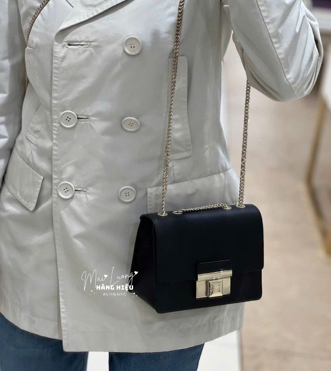 Túi Furla venere mini đen - KT: 18x13x9