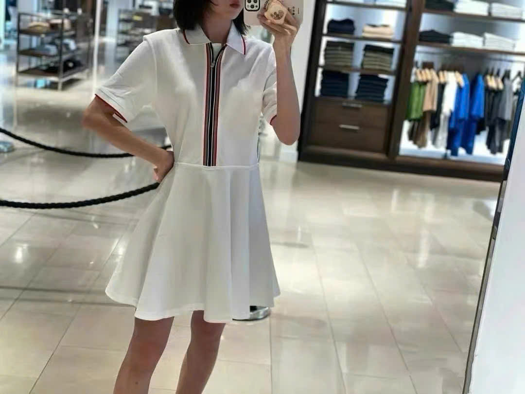 Váy polo nữ BBR - màu trắng