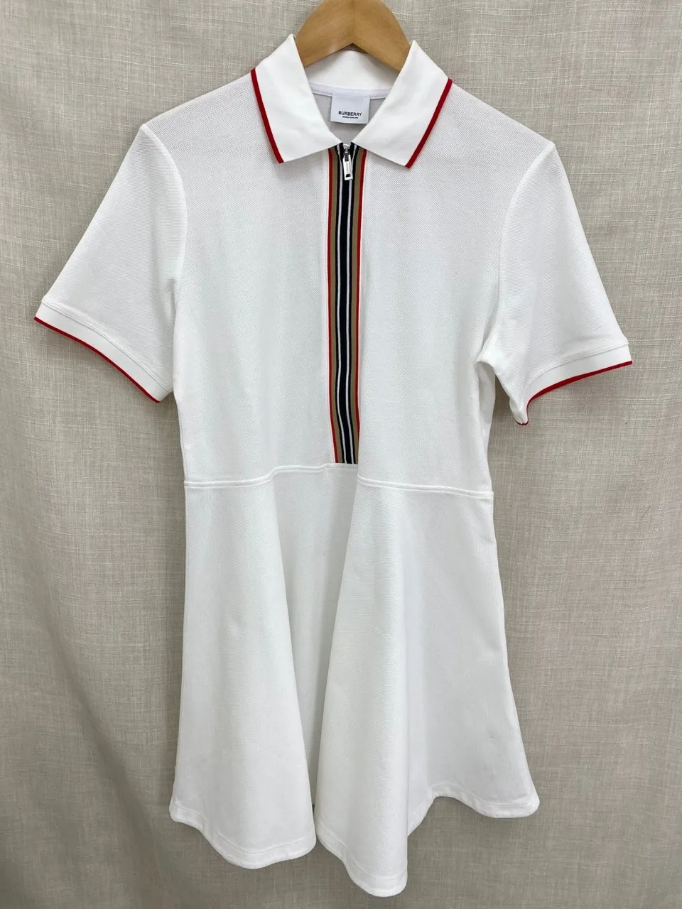Váy polo nữ BBR - màu trắng