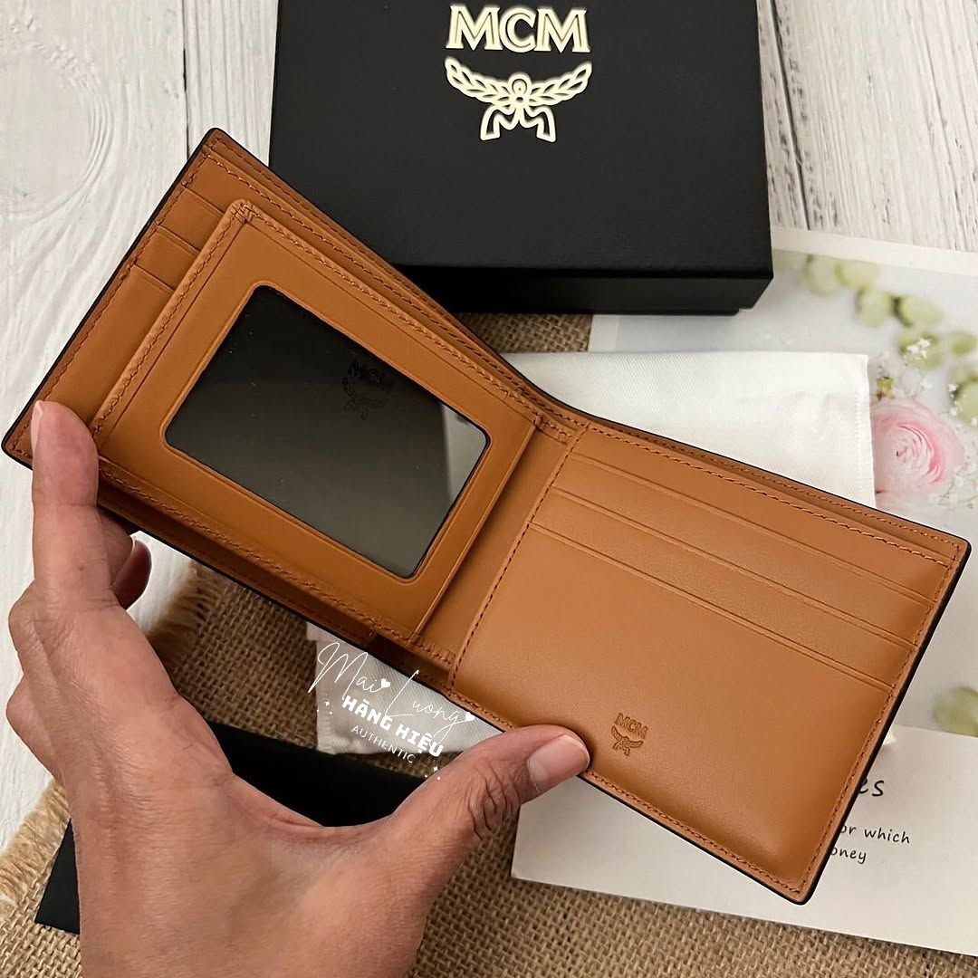 Ví MCM nâu họa tiết monogram