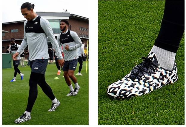 Van Dijk với phối màu camo TIempo lạ mắt