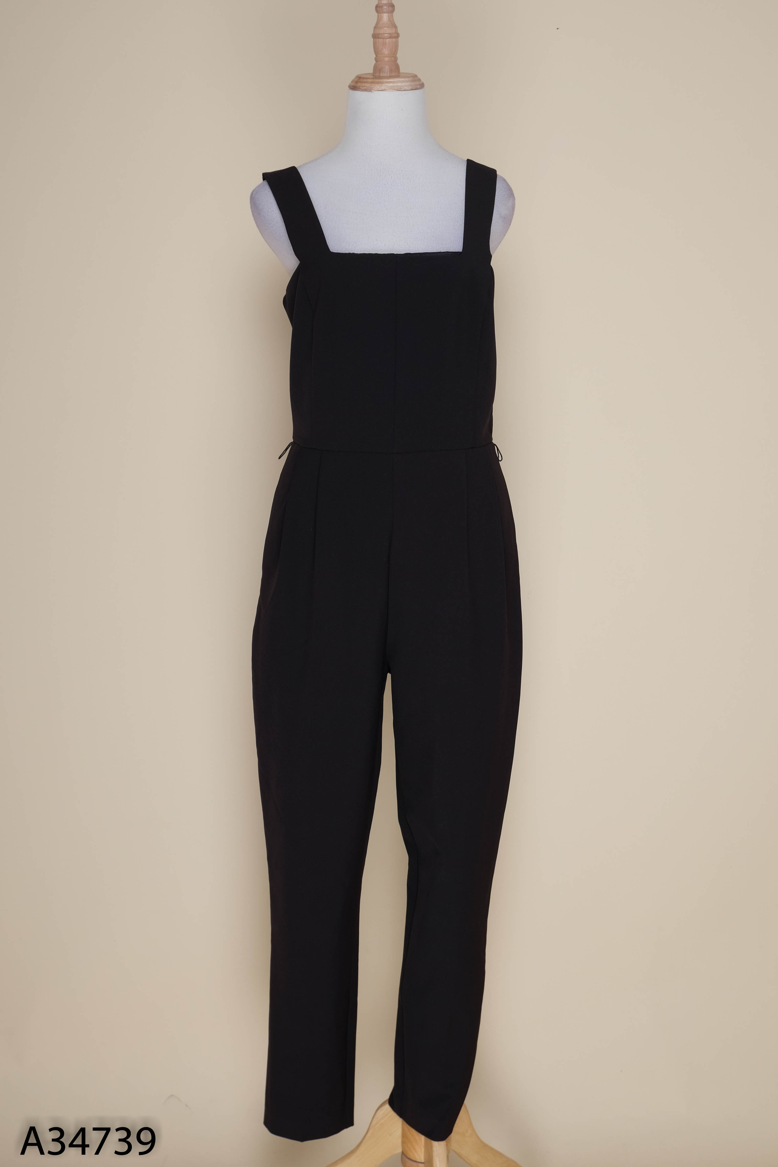 Jumpsuits hai dây đen