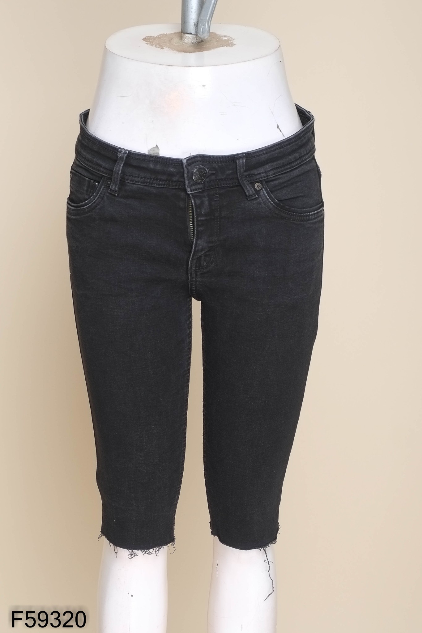 Quần short jeans đen