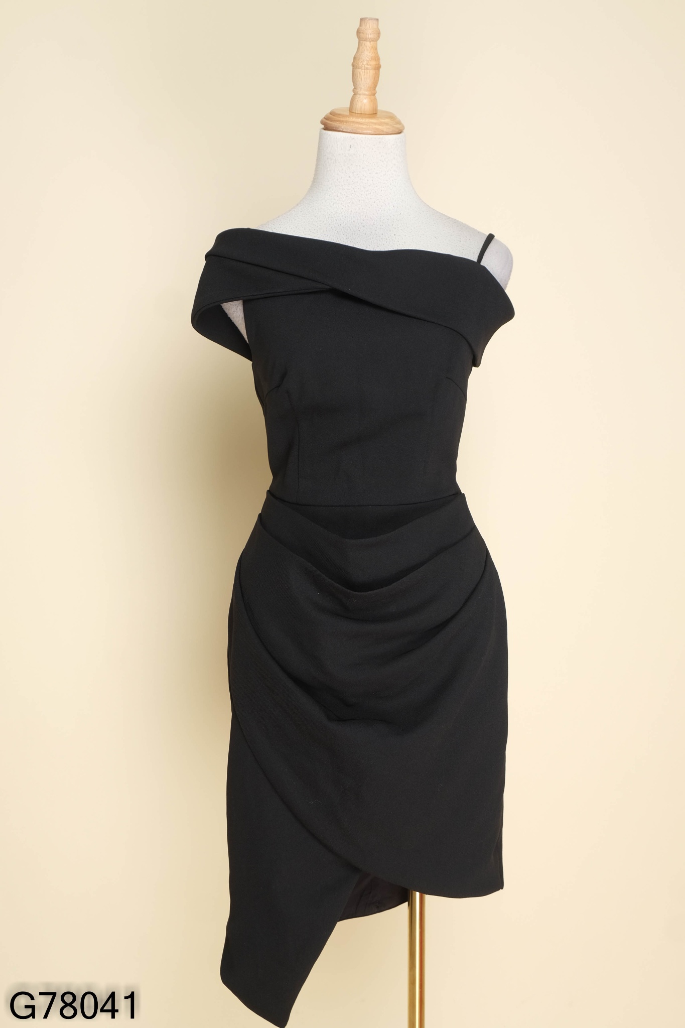 Set váy hai dây phối áo khoác len đen DW03S102645D1 (Tuỳ chọn áo vest) -  Đầm, váy nữ | ThờiTrangNữ.vn