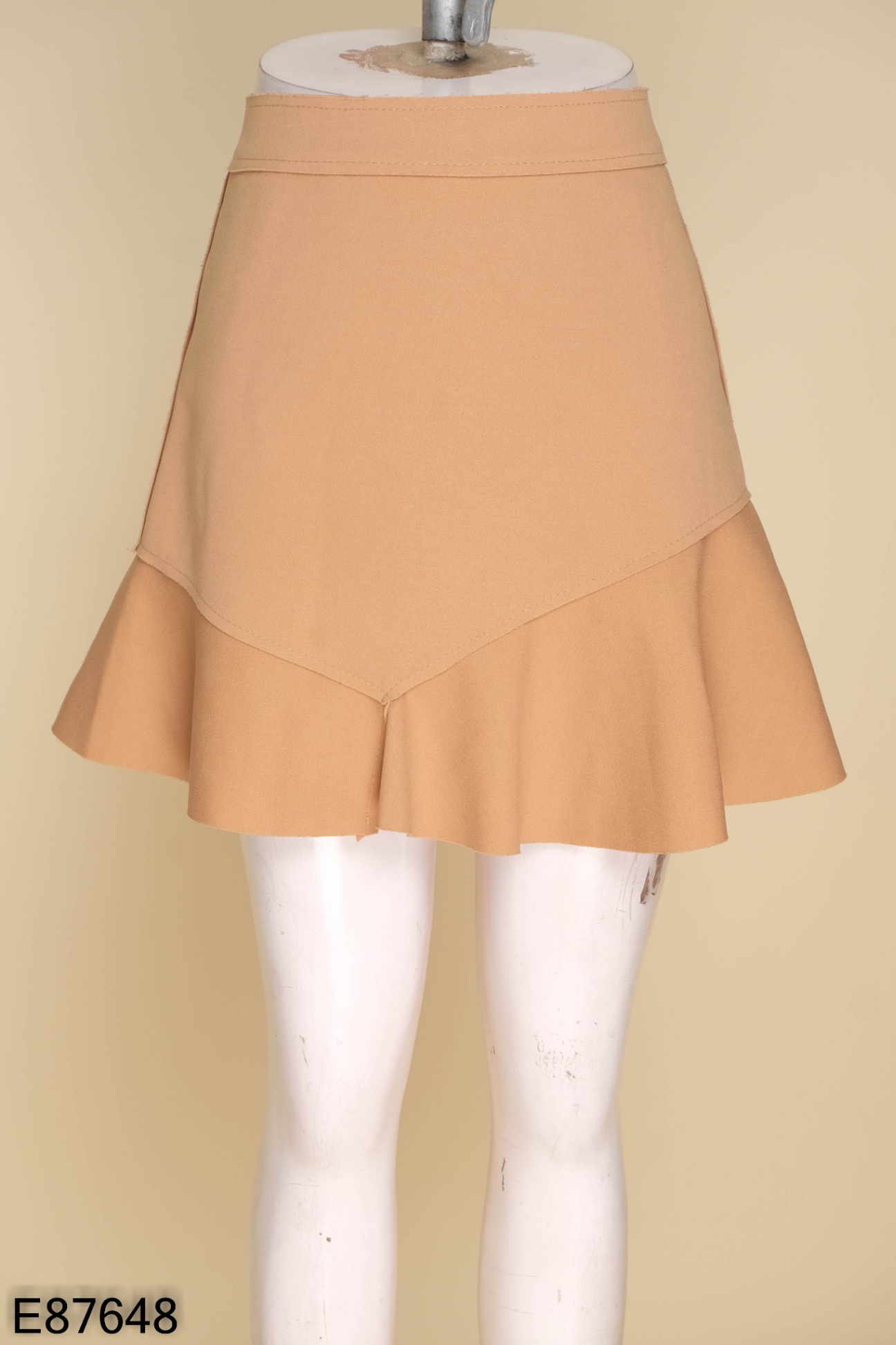 Mua Chân váy LOVITO bất đối xứng xếp ly màu trơn thường ngày dành cho nữ  L45AD051 màu xám - Yeep