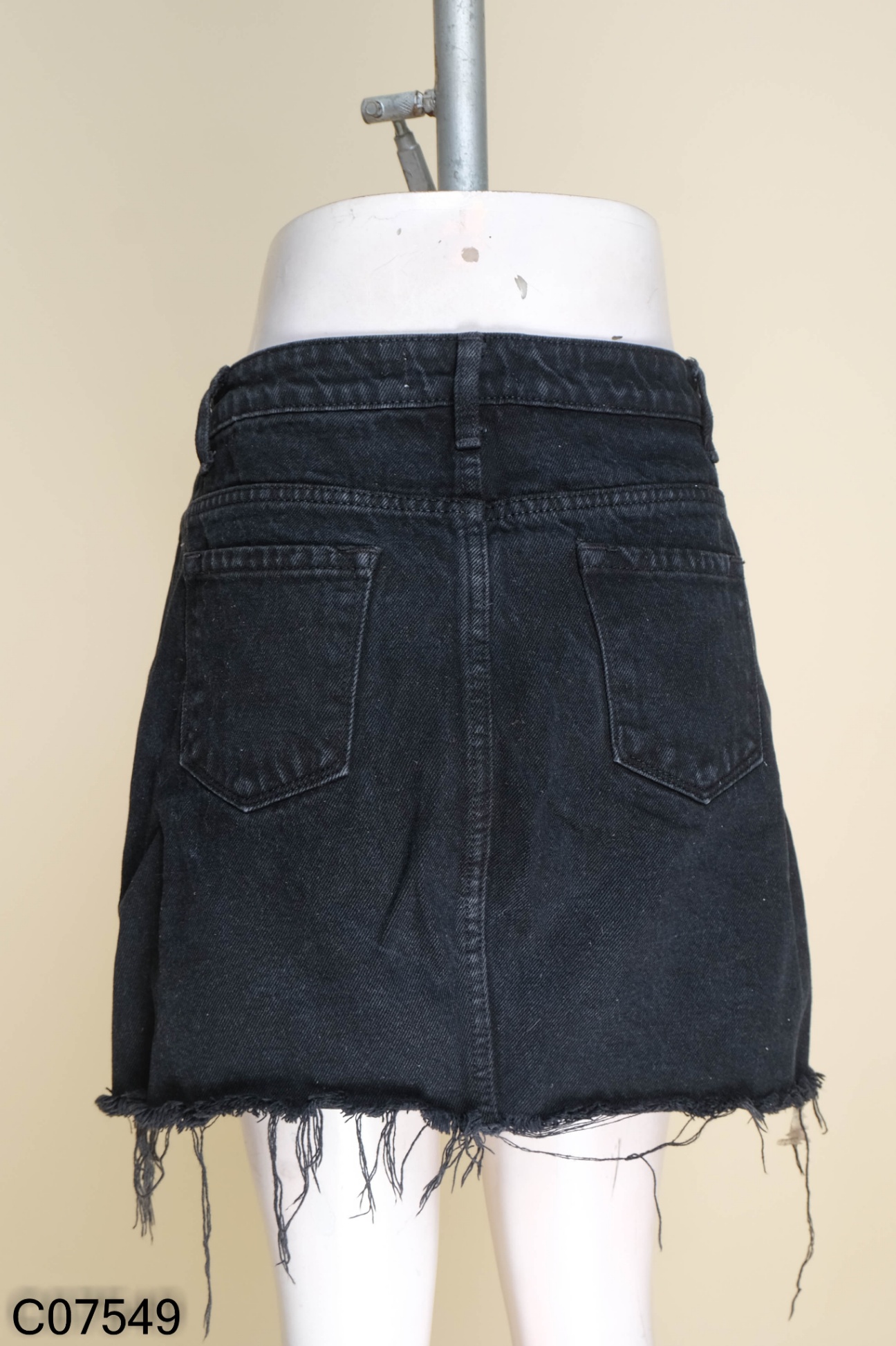 NEW Chân váy jean đen ngắn