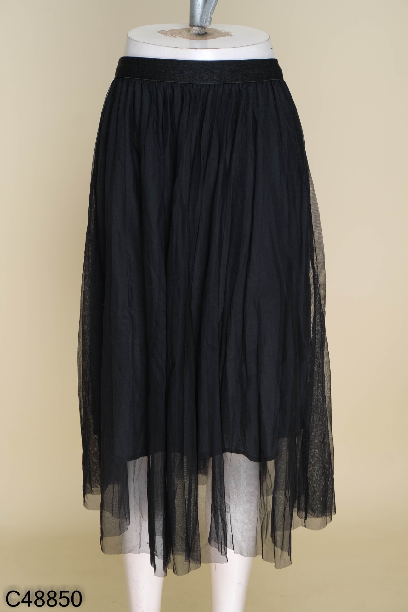 Áo vest + Chân váy lưới – Monna