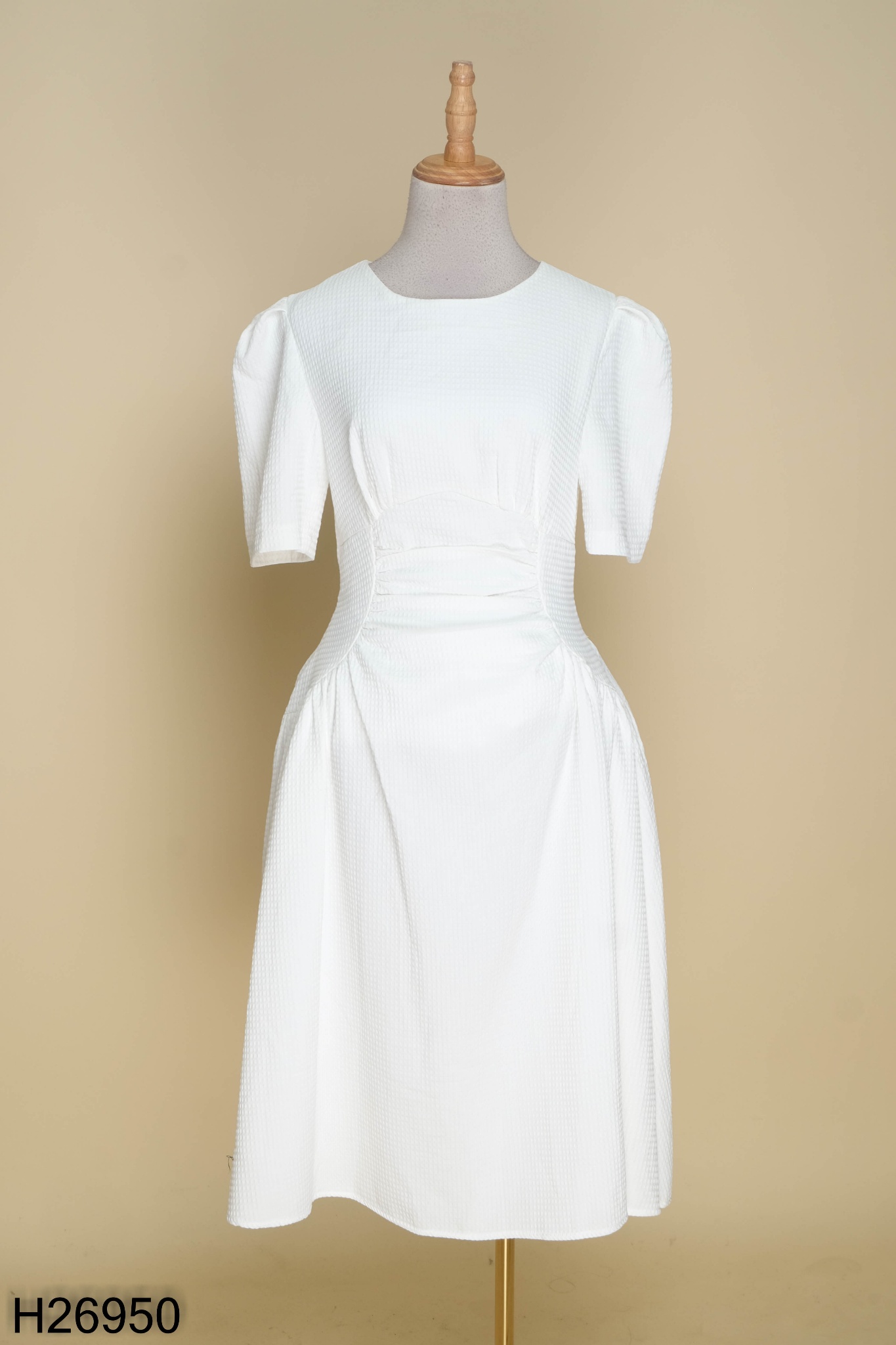 Váy đầm trắng xoè vintage dự tiệc ngực xẻ tay lỡ nhún bồng vải kim tuyến  cao cấp V0039 fullsize AĐ BOUTIQUE - Áo cưới | ThờiTrangNữ.vn