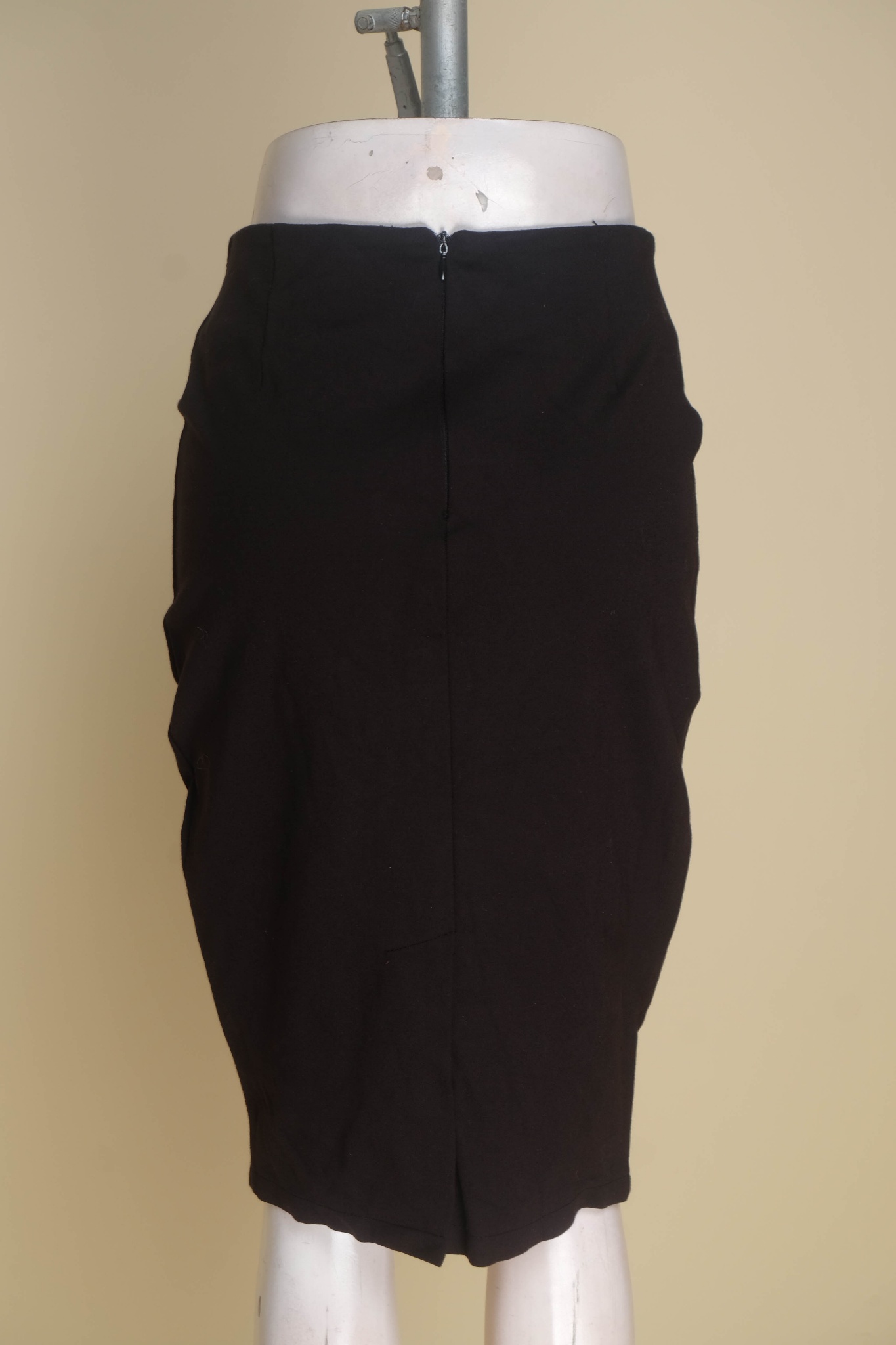 Áo Vest Nữ Ngắn 1 Nút & Váy Bố Linen Cao Cấp - Màu Đen – Lux Fashion