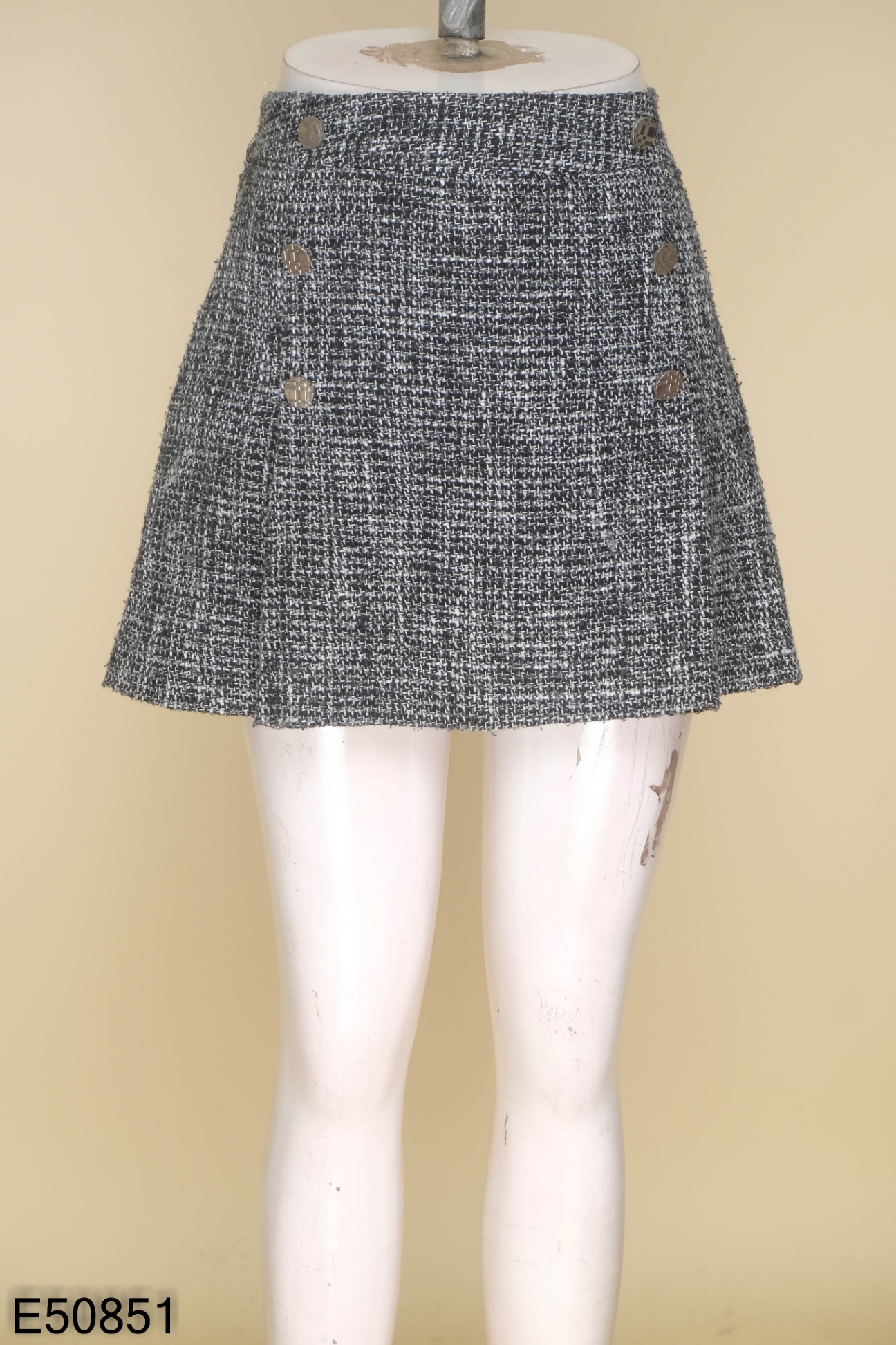 BJN92707 - Chân váy công sở vải dạ dáng A thân xẻ phối khuy và nắp túi –  Thời trang Pantio