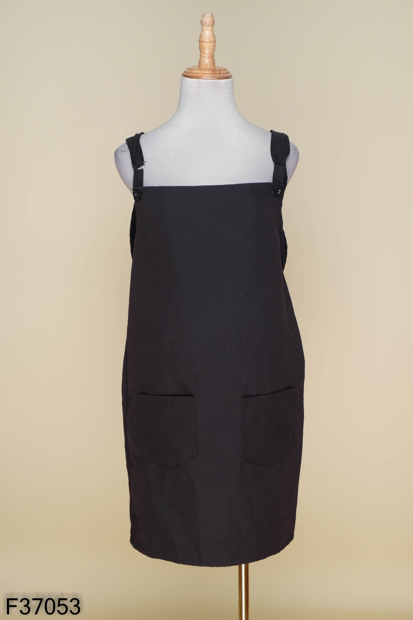 Đầm cổ yếm hở lưng màu đen – Dzung Biez Store HCM