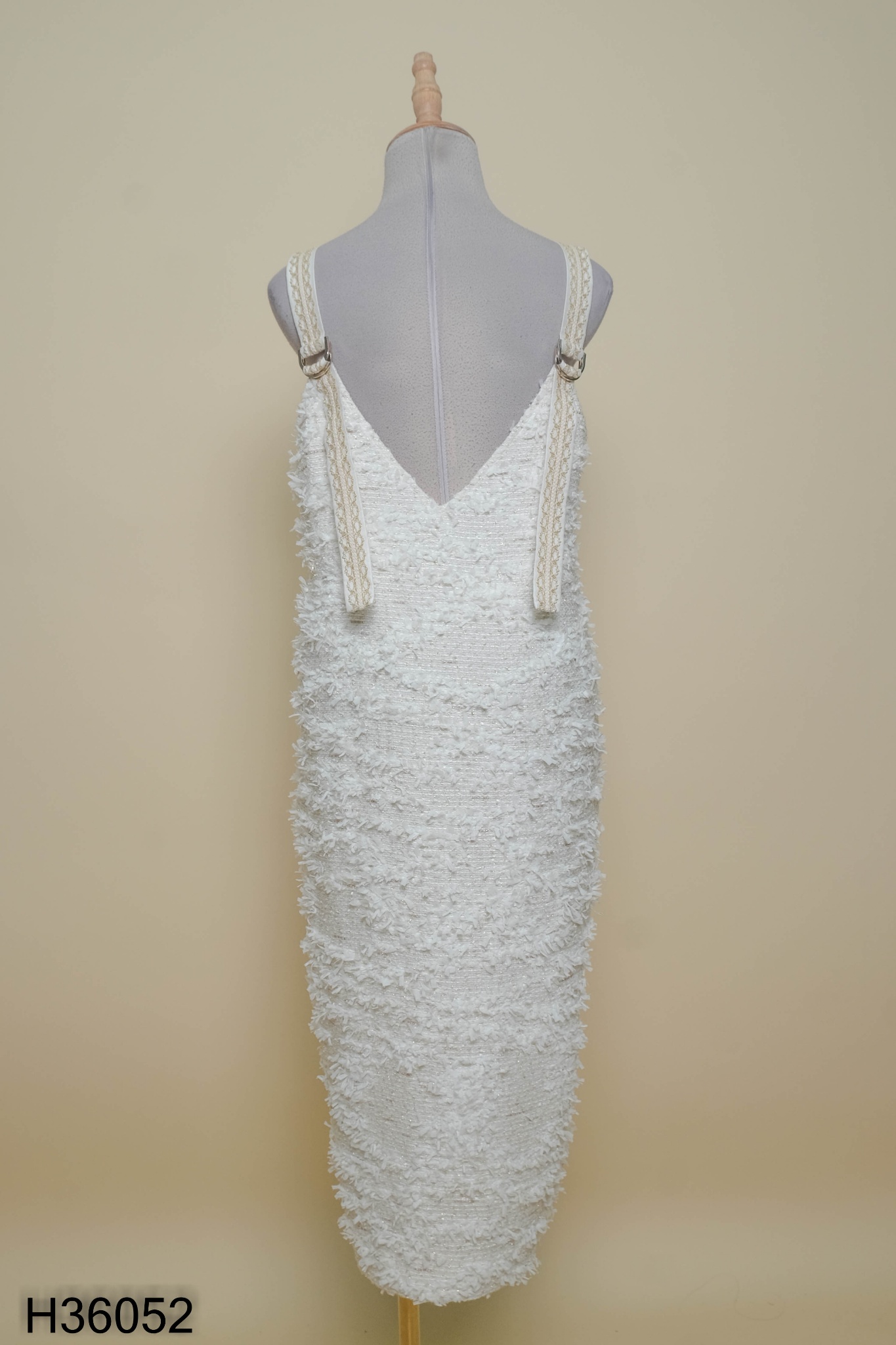 Đầm suông nữ Bingshop 2 dây đan chéo lưng màu trắng dáng dài form rộng -  Đầm, váy nữ | ThờiTrangNữ.vn