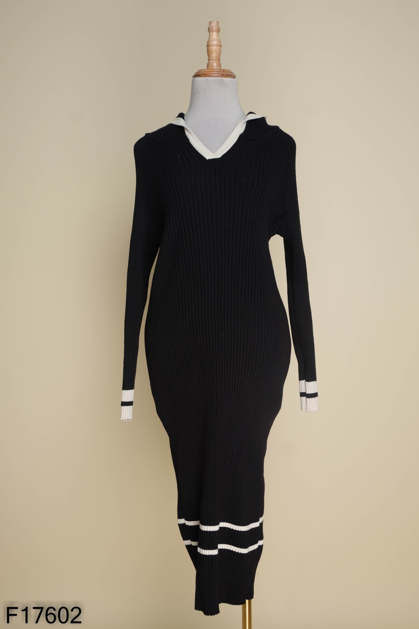 Mua Váy len dệt kim màu đen cho nữ mùa thu đông cỡ lớn mm phiên bản dài vừa  phải eo cao hình quả lê váy dáng chữ A giá 302,000 VND