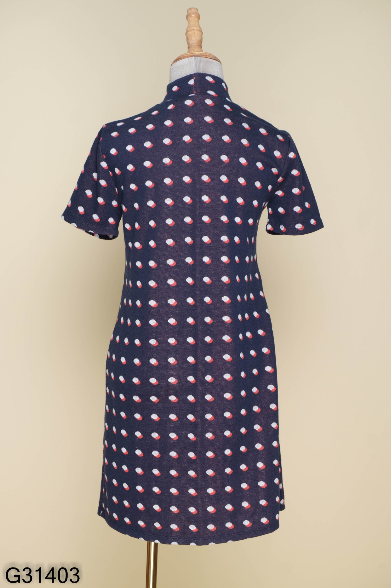 Váy xanh than BCBG chấm bi