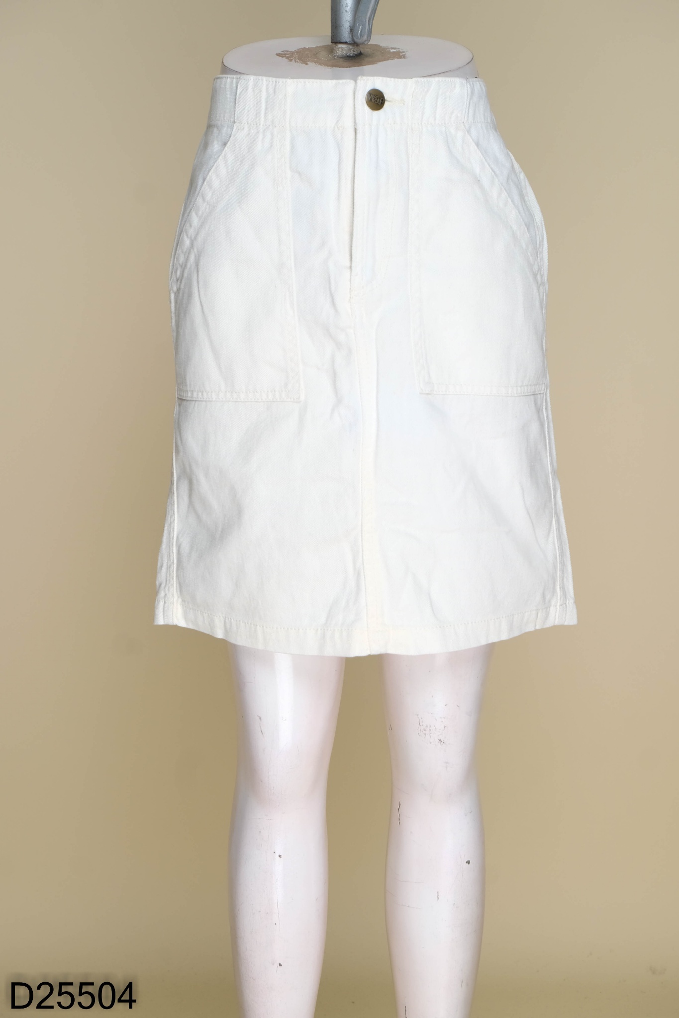 CV1925 : Chân váy Jean ngắn phối ren hoa 2 túi - yishop.com.vn