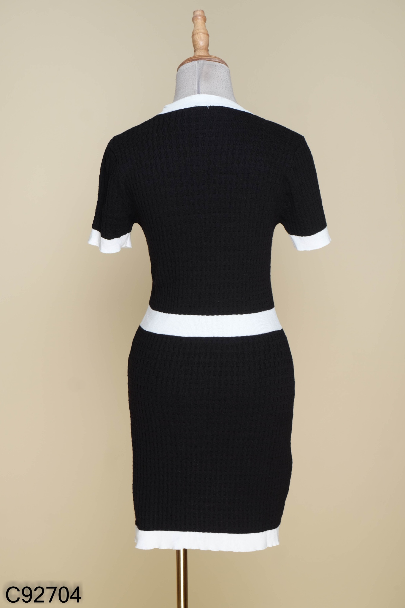 Đầm ôm body công sở màu đen cổ tim KK161-32 | Thời trang công sở K&K Fashion